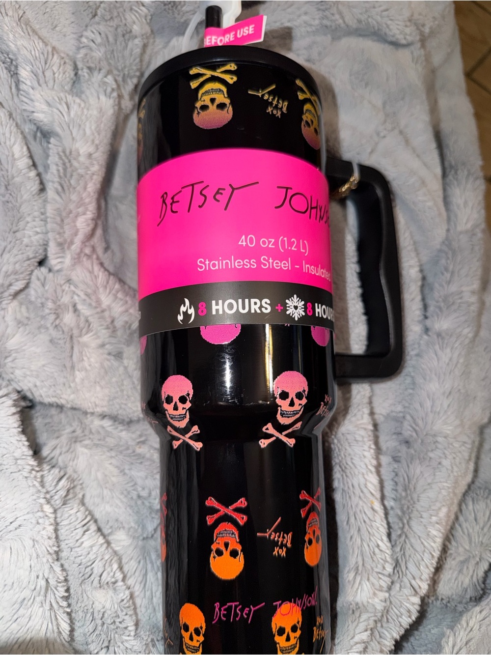 Betsey Johnson stainless steel insulated Cup with skull design 40 oz nwt